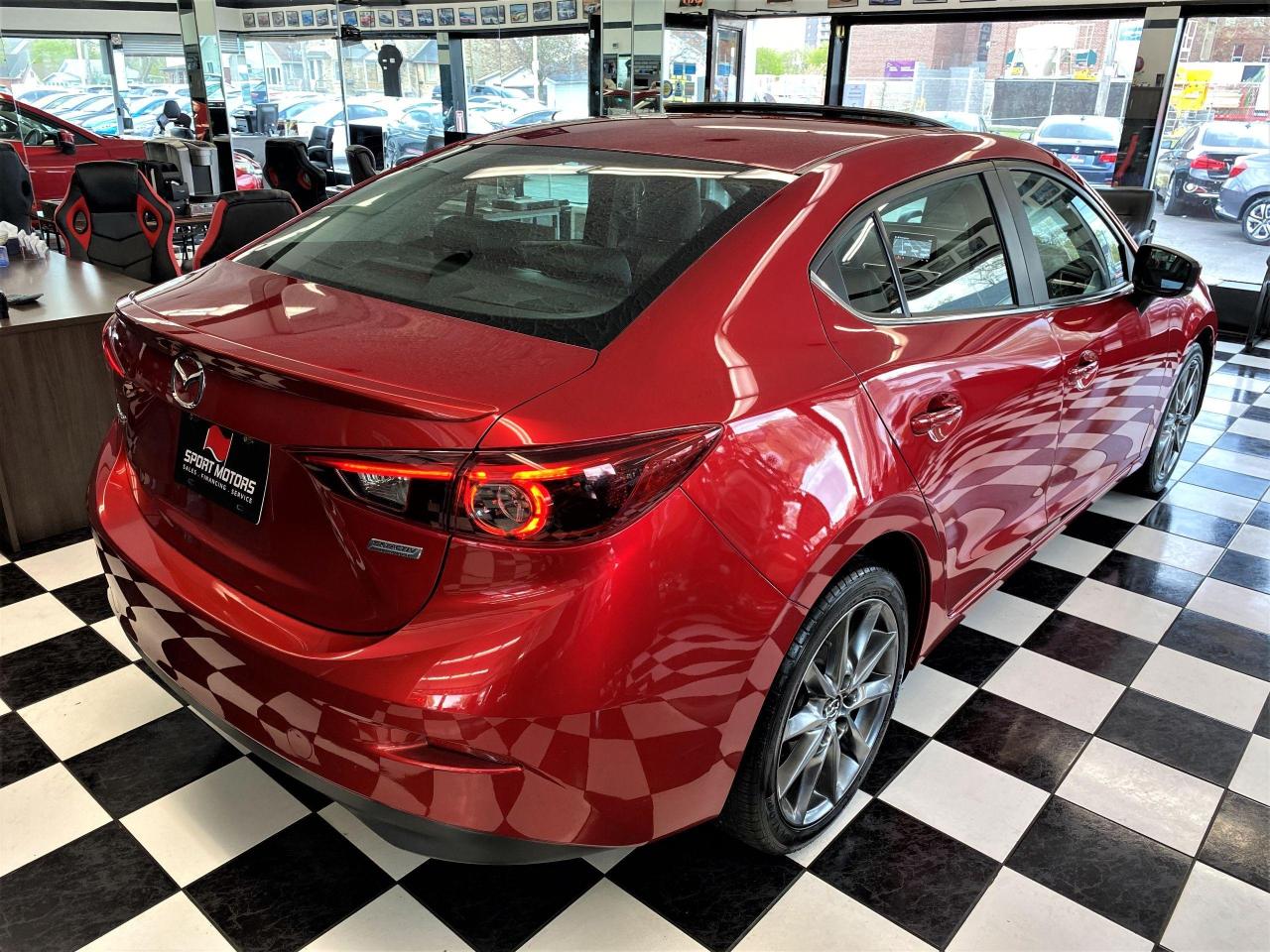 2018 Mazda MAZDA3 GT+GPS+Camera+Leather+Roof+Lane Keep+CLEAN CARFAX - Photo #4