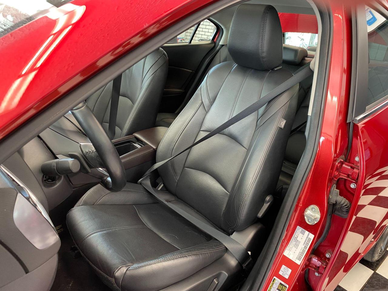 2018 Mazda MAZDA3 GT+GPS+Camera+Leather+Roof+Lane Keep+CLEAN CARFAX - Photo #20
