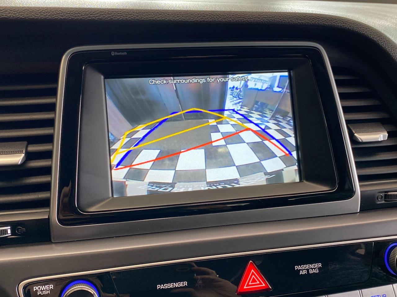 2019 Hyundai Sonata Essential+ApplePlay+Camera+BlindSpot+CLEAN CARFAX - Photo #11