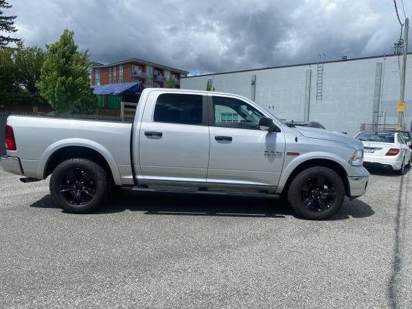 2018 RAM 1500 OUTDOORSMAN ECO DIESEL - Photo #17