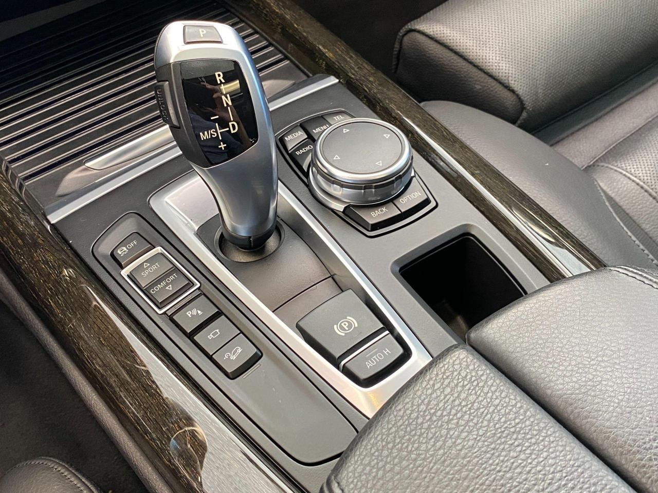 2015 BMW X5 xDrive35d TECH+HUD+360 CAM+CooledSeat+CLEAN CARFAX - Photo #49