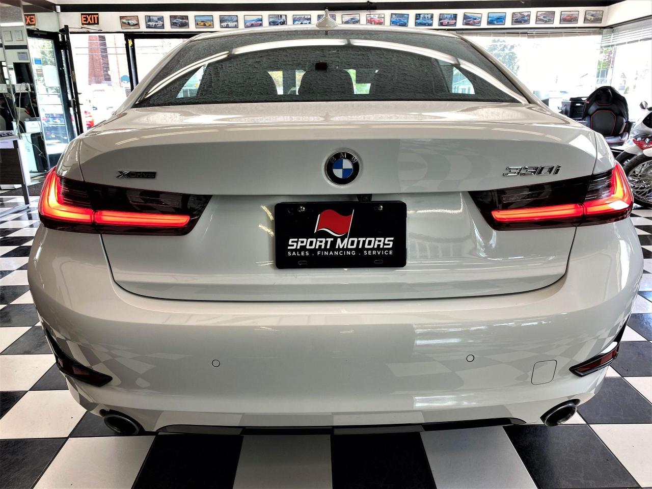 2019 BMW 3 Series 330i xDrive+ApplePlay+LaneKeep+PDC+CLEAN CARFAX - Photo #3