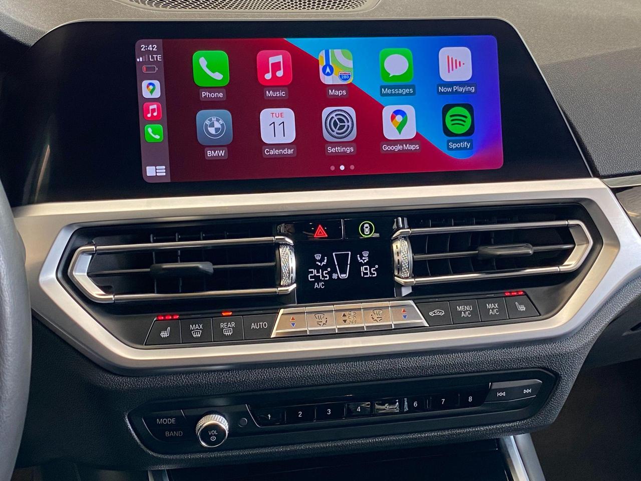 2019 BMW 3 Series 330i xDrive+ApplePlay+LaneKeep+PDC+CLEAN CARFAX - Photo #10