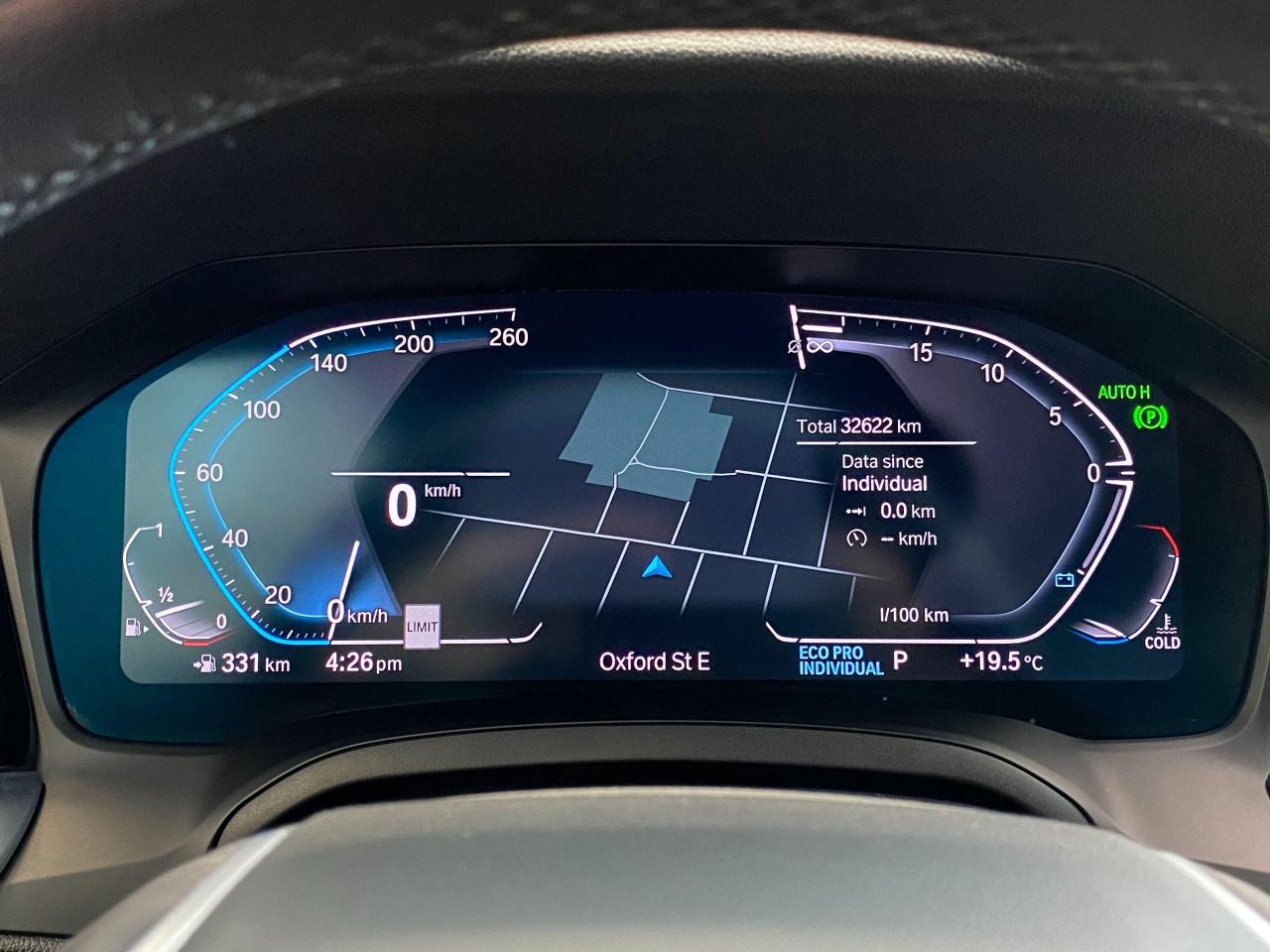 2019 BMW 3 Series 330i xDrive+ApplePlay+LaneKeep+PDC+CLEAN CARFAX - Photo #22