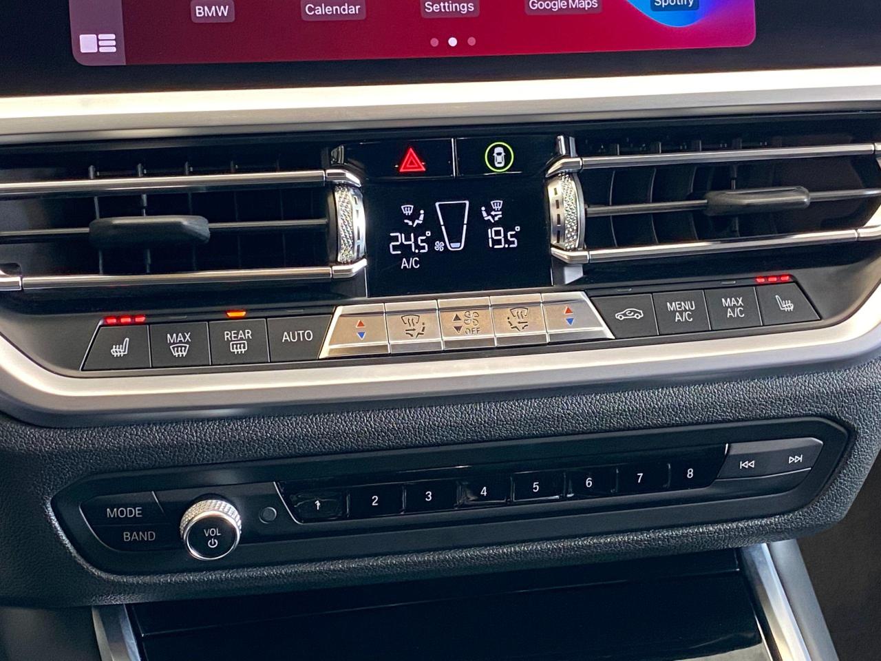 2019 BMW 3 Series 330i xDrive+ApplePlay+LaneKeep+PDC+CLEAN CARFAX - Photo #48