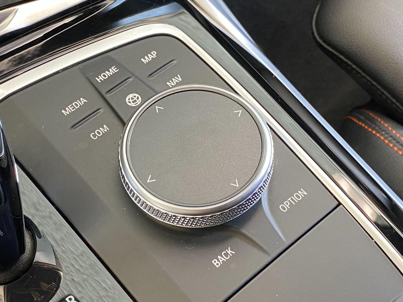 2019 BMW 3 Series 330i xDrive+ApplePlay+LaneKeep+PDC+CLEAN CARFAX - Photo #50