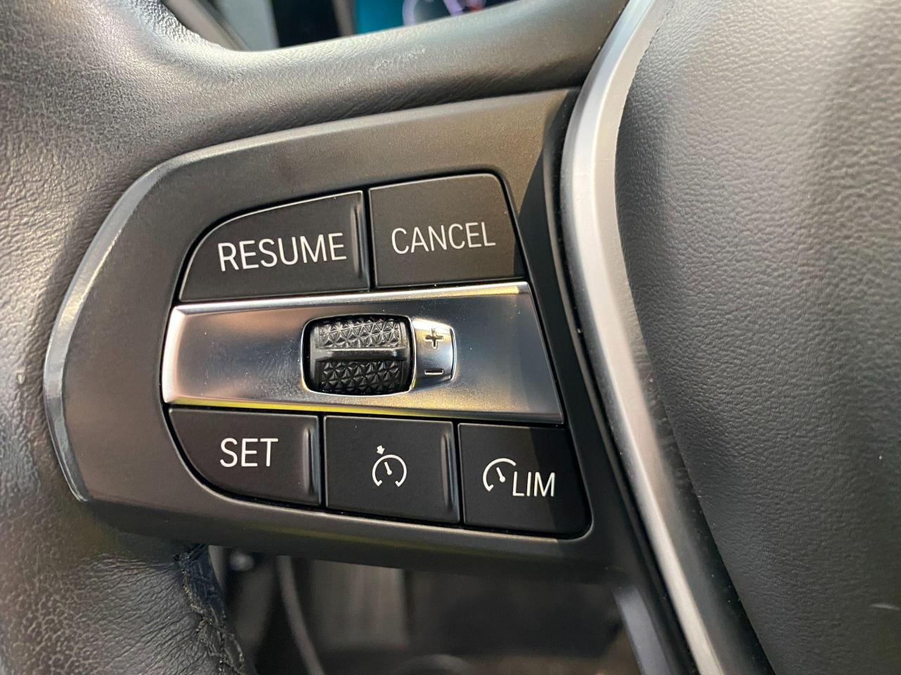 2019 BMW 3 Series 330i xDrive+ApplePlay+LaneKeep+PDC+CLEAN CARFAX - Photo #65