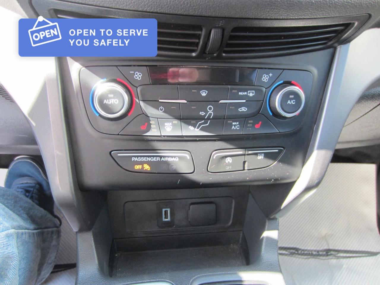 2017 Ford Escape SE Photo