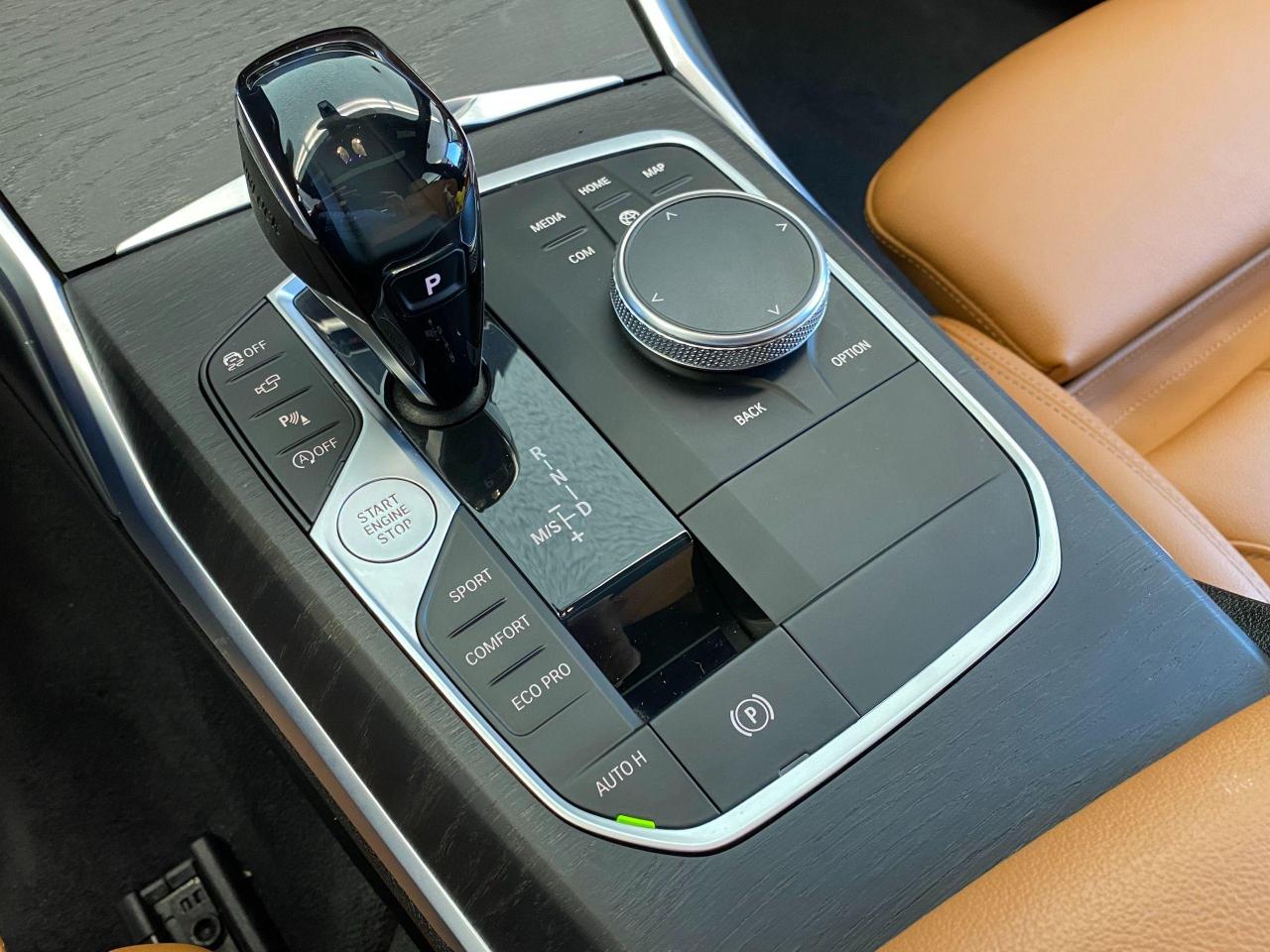 2019 BMW 3 Series 330i xDrive+3D Camera+LaneKeep+PDC+CLEAN CARFAX - Photo #54