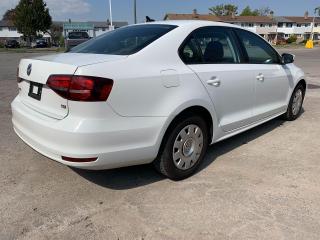 2017 Volkswagen Jetta TRENDLINE+ - Photo #5