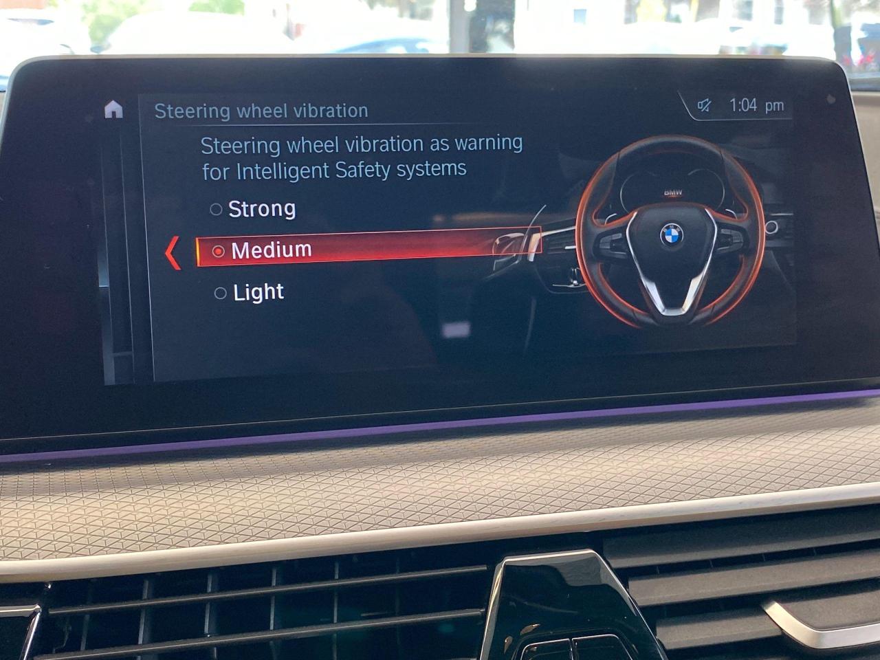 2017 BMW 5 Series 540i xDrive+Massage Seats+CooledSeat+CLEAN CARFAX - Photo #39