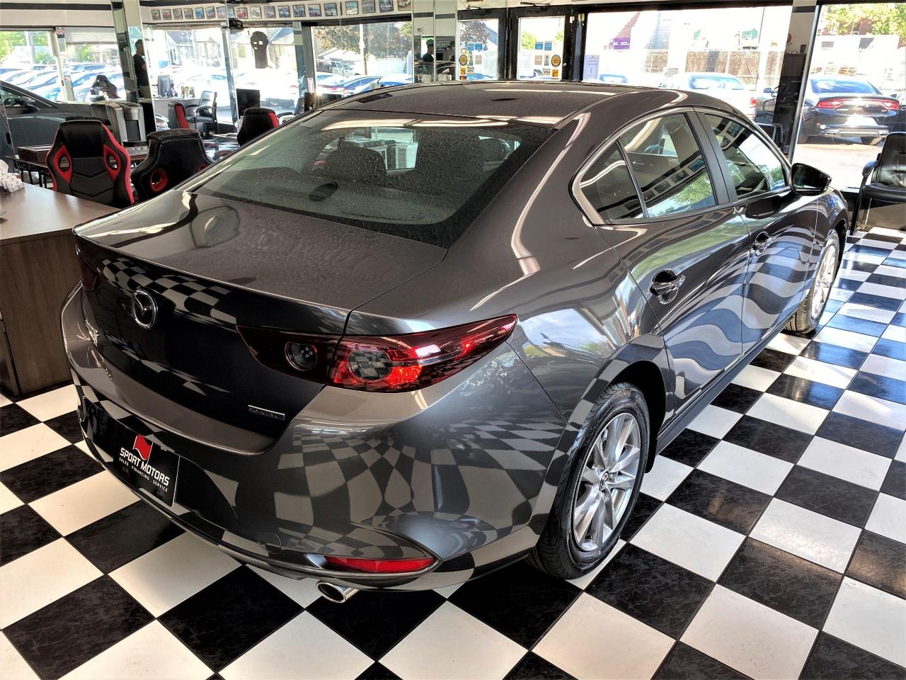 2019 Mazda MAZDA3 GX SKYACTIV+BlindSpot+Camera+ApplePlay+CLEANCARFAX - Photo #4