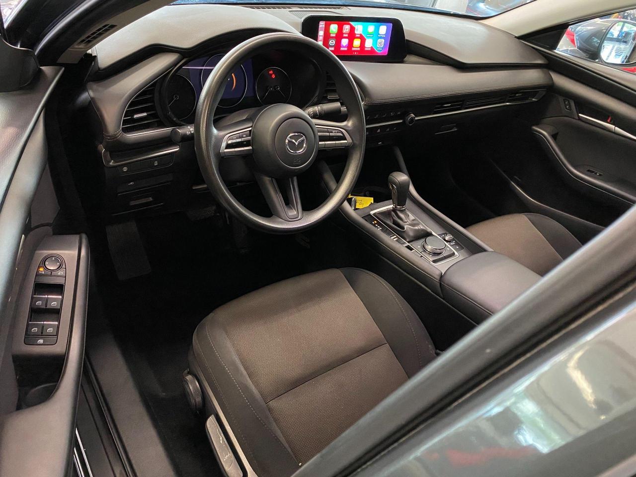 2019 Mazda MAZDA3 GX SKYACTIV+BlindSpot+Camera+ApplePlay+CLEANCARFAX - Photo #18