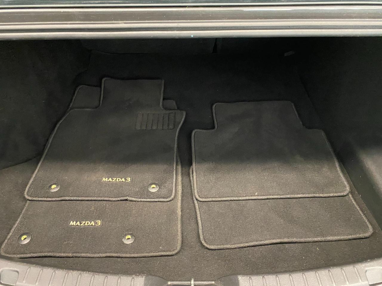 2019 Mazda MAZDA3 GX SKYACTIV+BlindSpot+Camera+ApplePlay+CLEANCARFAX - Photo #27