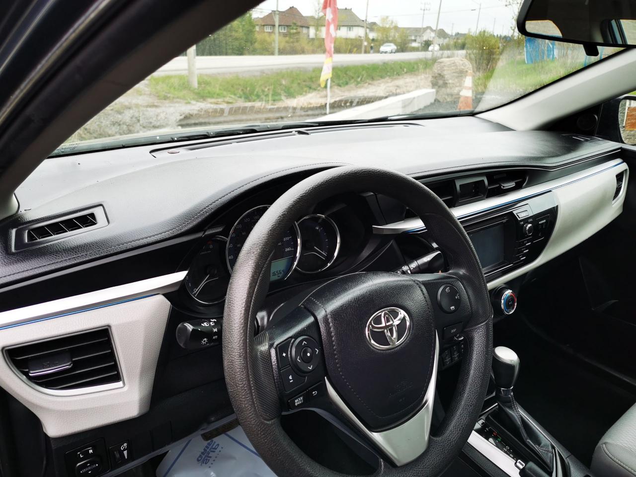 2015 Toyota Corolla LE - Photo #5