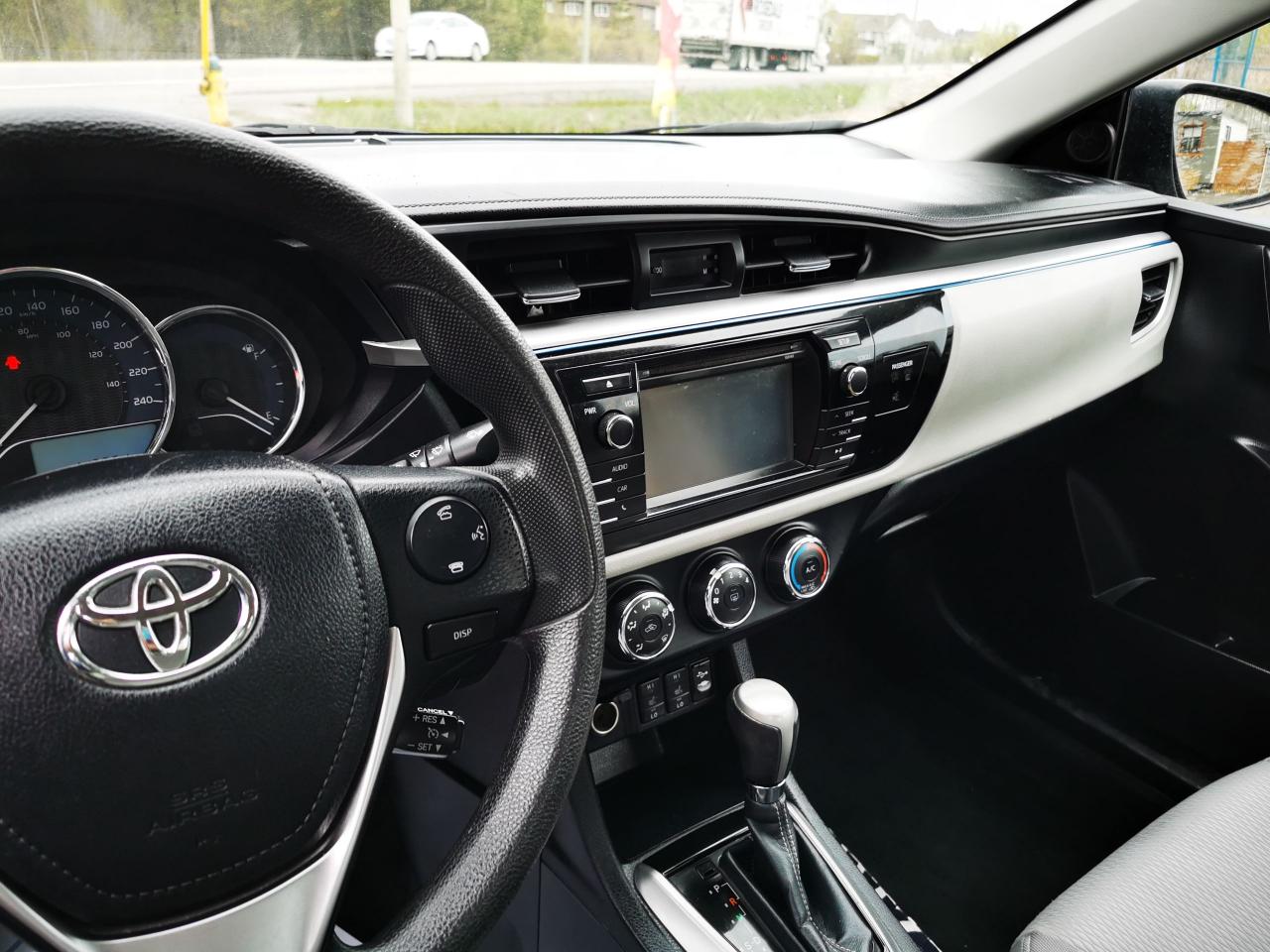 2015 Toyota Corolla LE - Photo #6