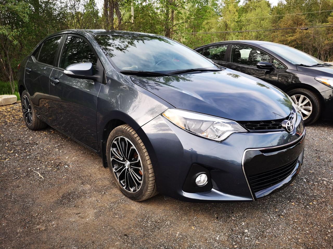 2015 Toyota Corolla S - Photo #3