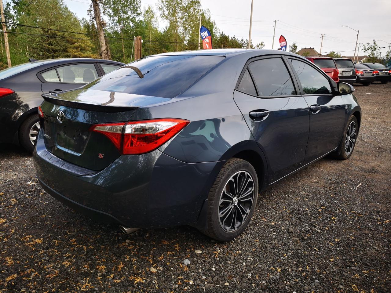 2015 Toyota Corolla S - Photo #4