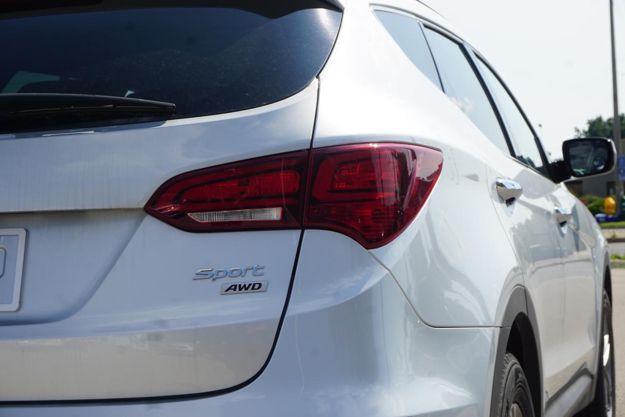 2018 Hyundai Santa Fe Sport 2.4 Base Photo