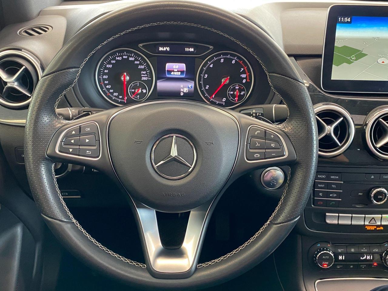 2017 Mercedes-Benz B-Class B250 4Matic+Xenons+ApplePlay+Camera+CLEAN CARFAX Photo80