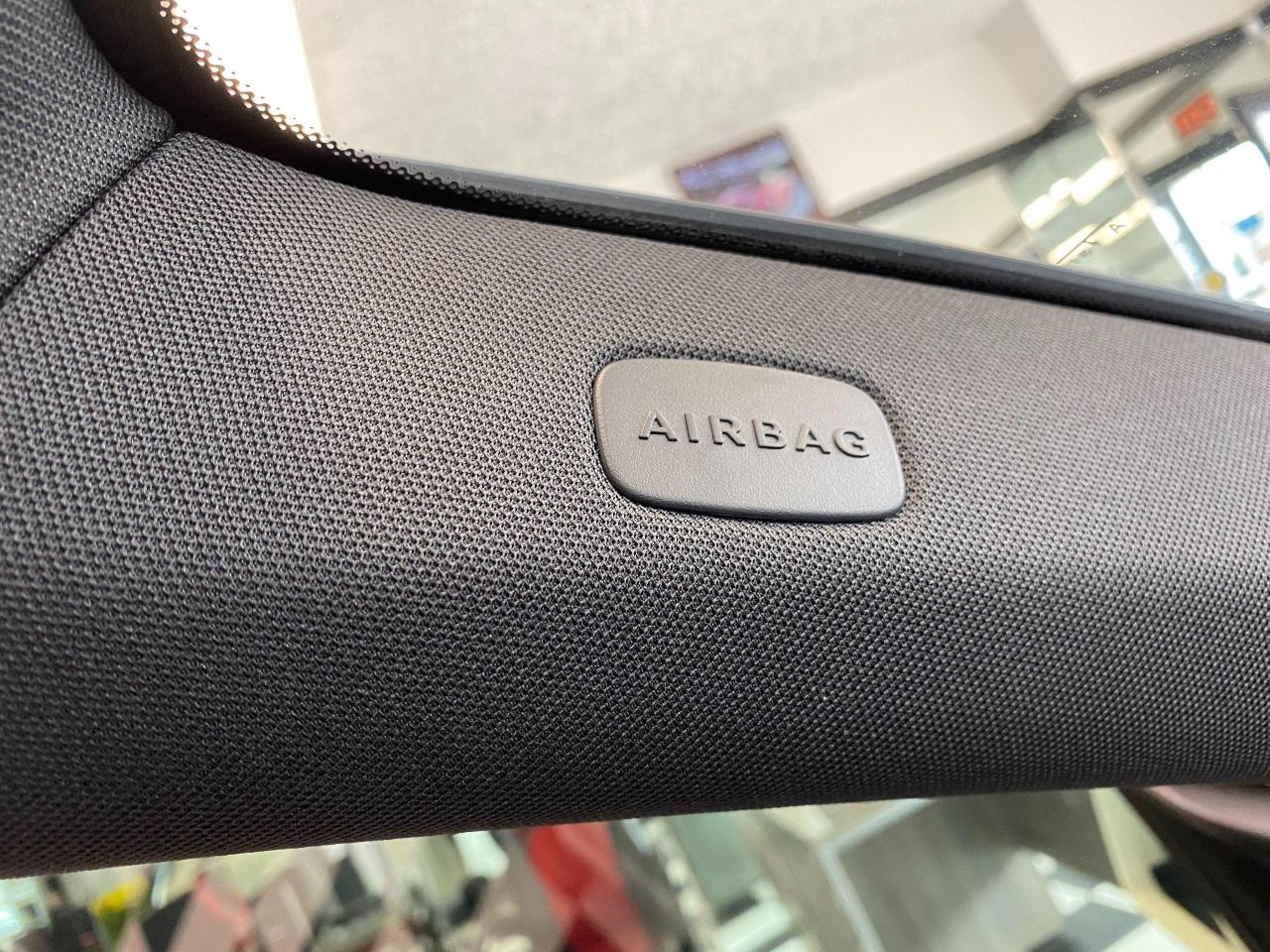 2017 Mercedes-Benz B-Class B250 4Matic+Xenons+ApplePlay+Camera+CLEAN CARFAX - Photo #47