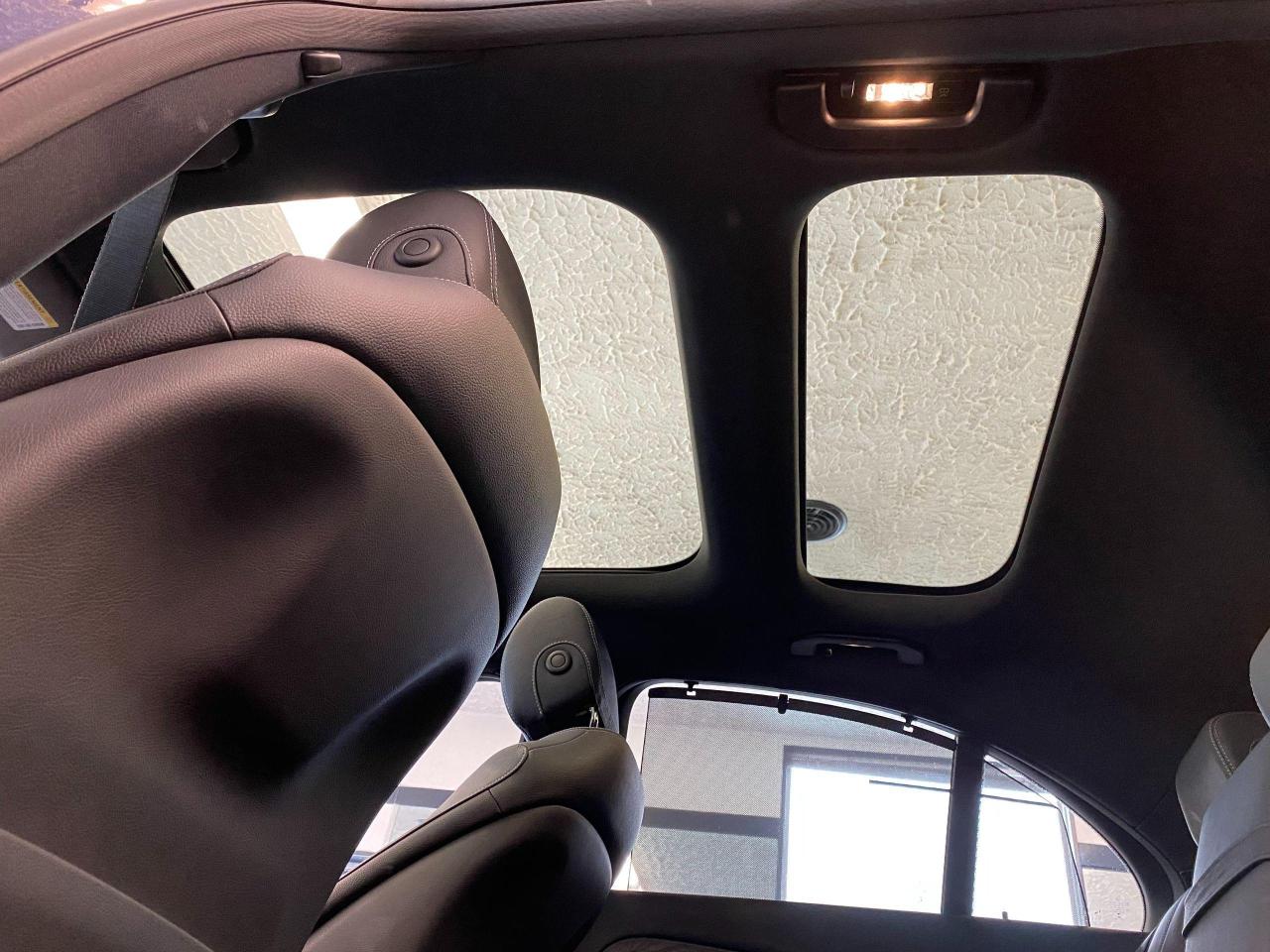 2017 Mercedes-Benz E-Class E400 AMG PKG+PDC+360 Camera+ApplePlay+CLEAN CARFAX - Photo #32