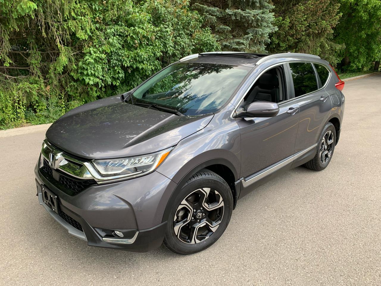 2017 Honda CR-V Touring Photo2