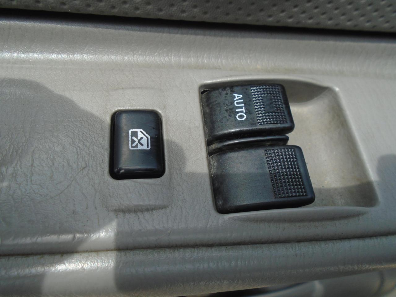 2007 Ford LCF FLAT BED - Photo #33