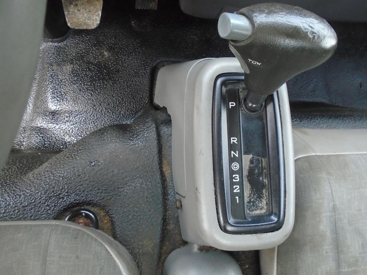 2007 Ford LCF FLAT BED - Photo #35