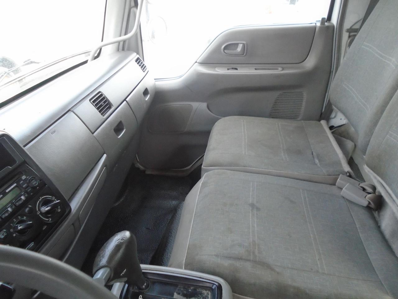 2007 Ford LCF FLAT BED - Photo #39