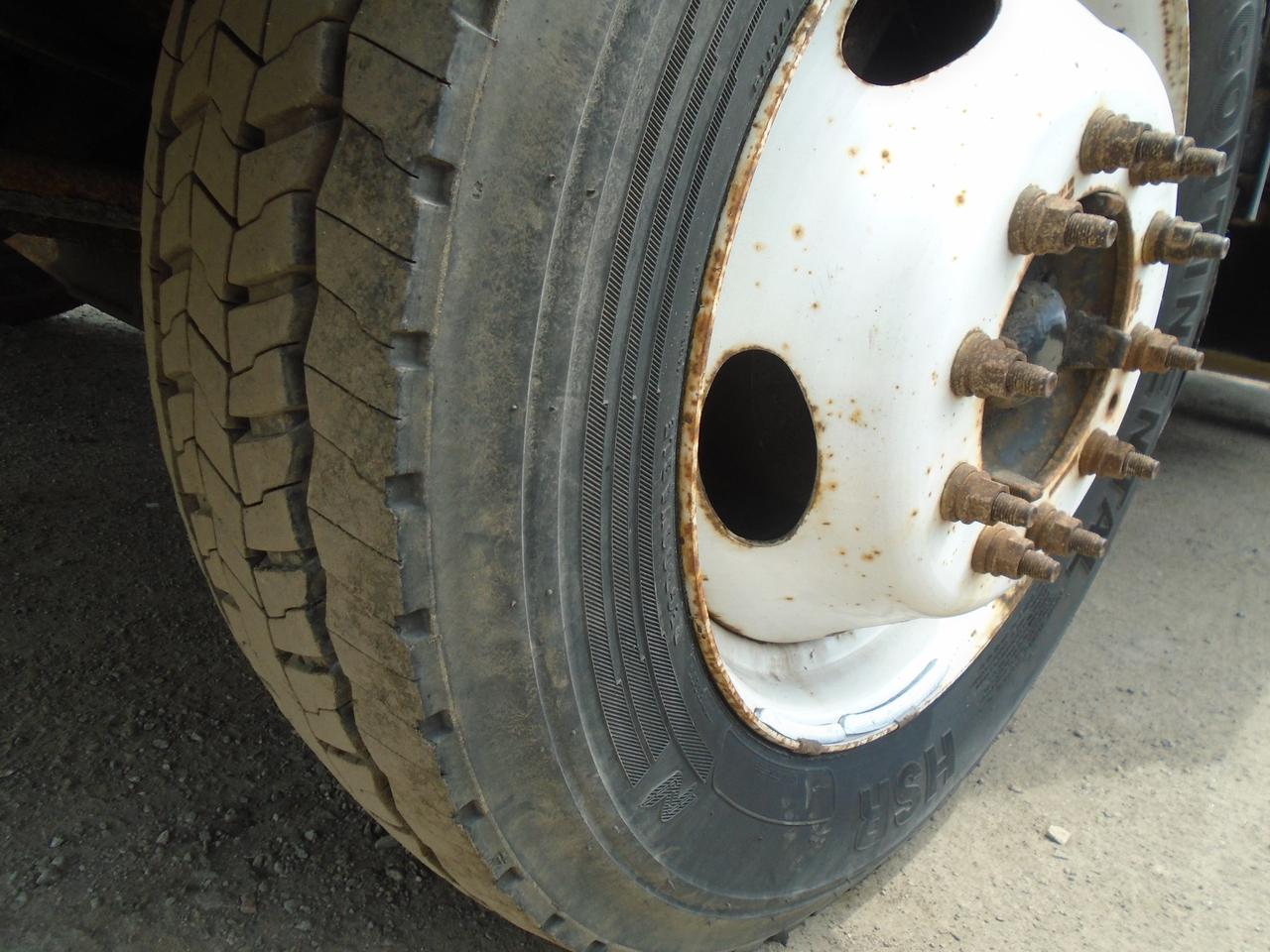 2007 Ford LCF FLAT BED Photo