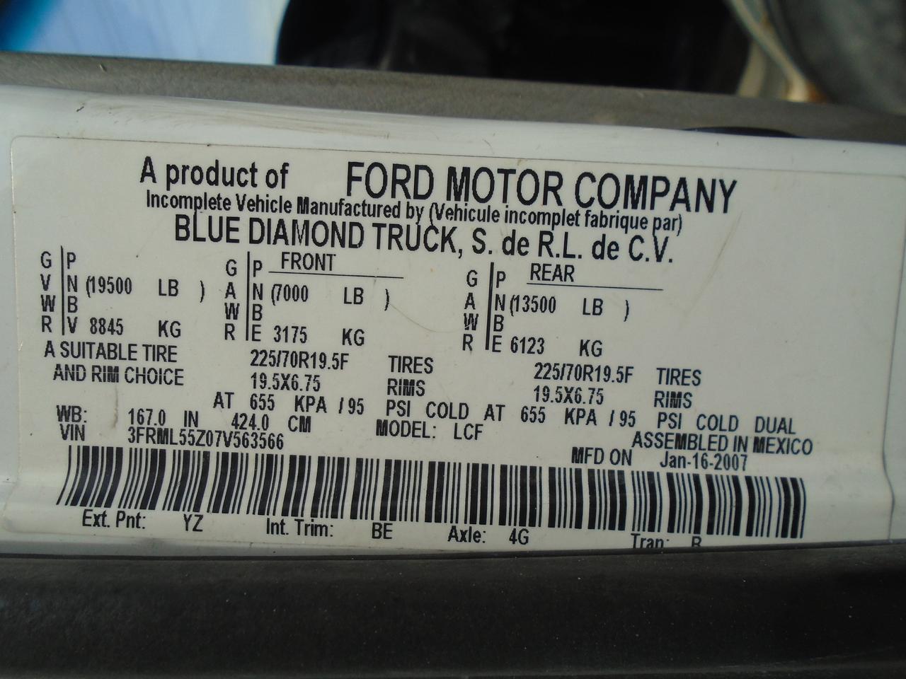 2007 Ford LCF FLAT BED Photo
