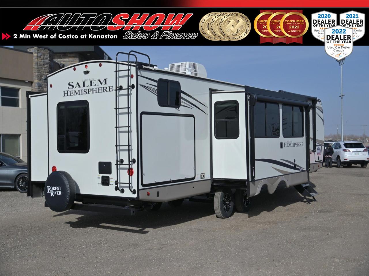 New 2023 Salem Hemisphere by Forest River 310BHI 38 Footer Trpl Slide Bunkhouse + Fireplace !! for sale in Winnipeg, MB