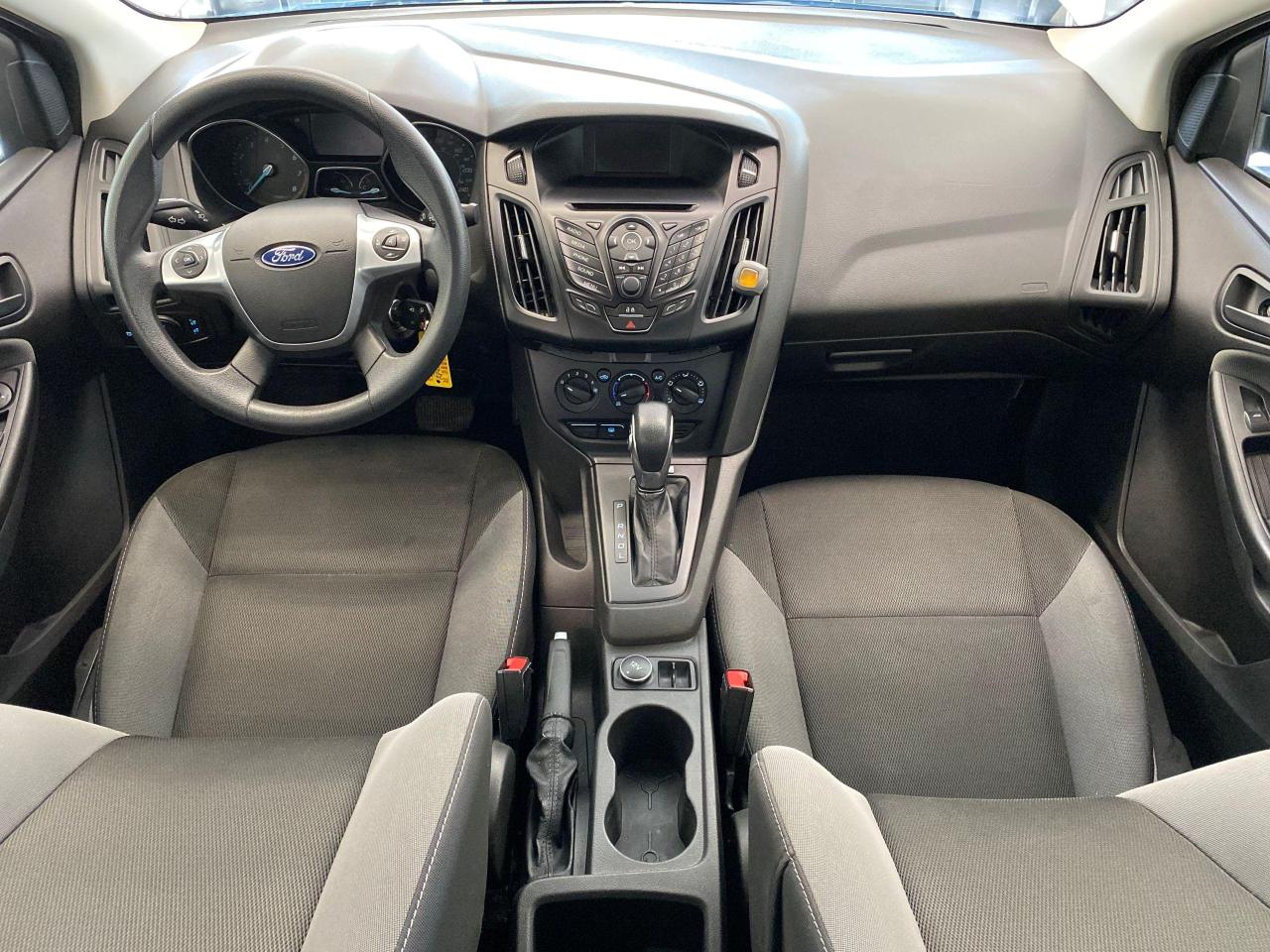 2014 Ford Focus S+New Brakes+A/C+Bluetooth Photo62