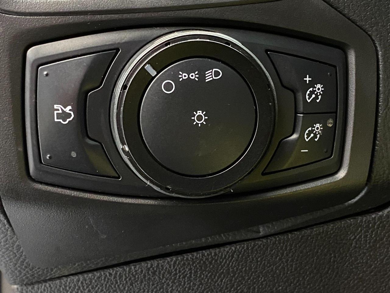 2014 Ford Focus S+New Brakes+A/C+Bluetooth Photo81