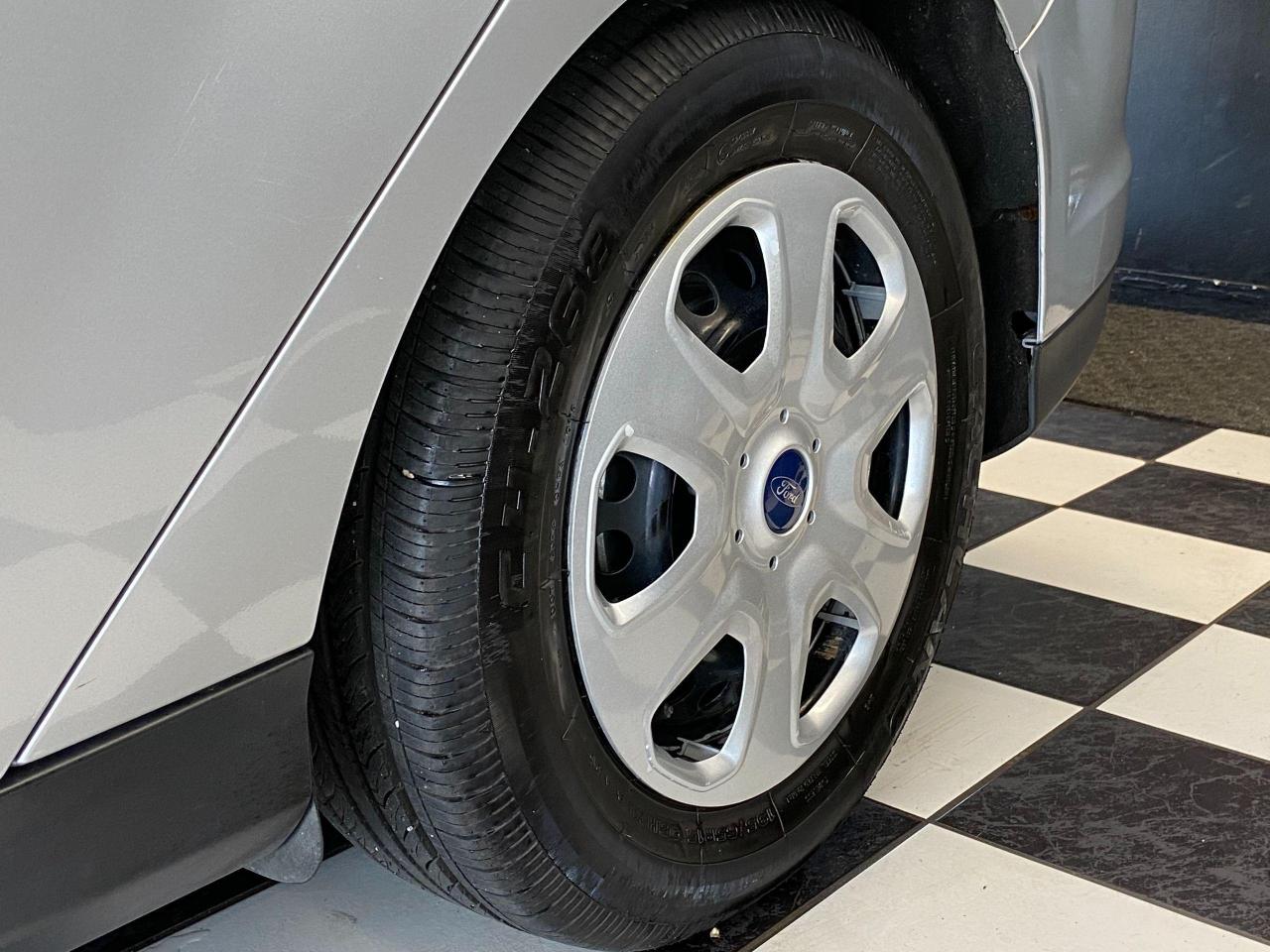 2014 Ford Focus S+New Brakes+A/C+Bluetooth Photo97