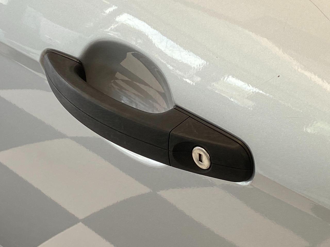 2014 Ford Focus S+New Brakes+A/C+Bluetooth Photo102