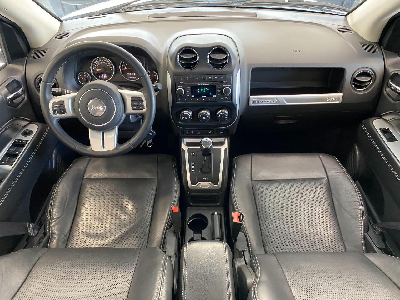 2014 Jeep Compass Limited 4x4+Heated Leather++CLEAN CARFAX Photo8