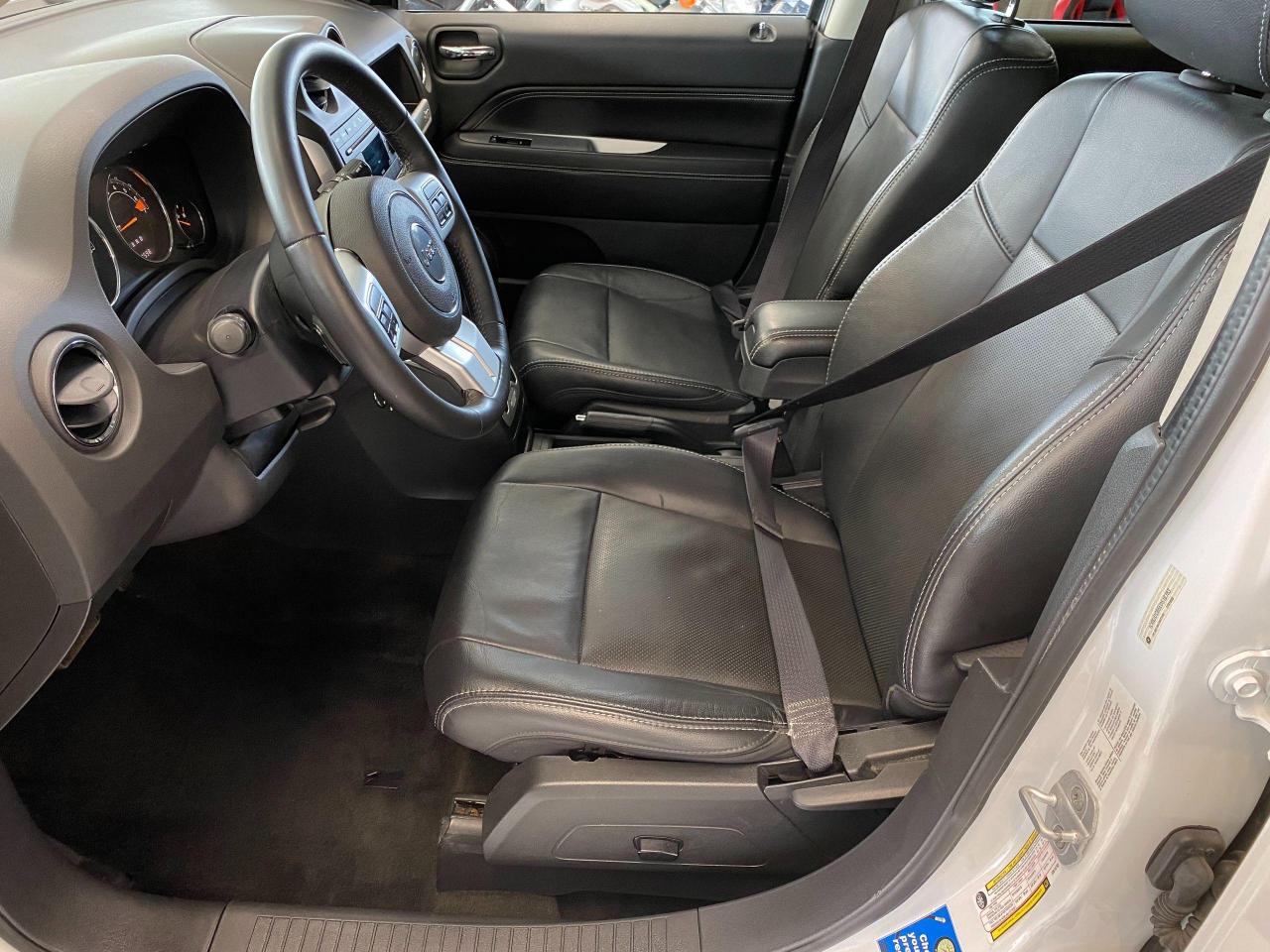 2014 Jeep Compass Limited 4x4+Heated Leather++CLEAN CARFAX Photo17