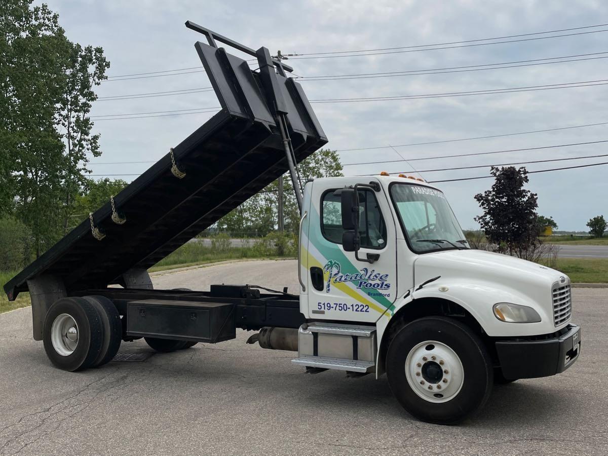 2007 Freightliner M2 Business Class FLATBED DUMP TRUCK - Photo #3