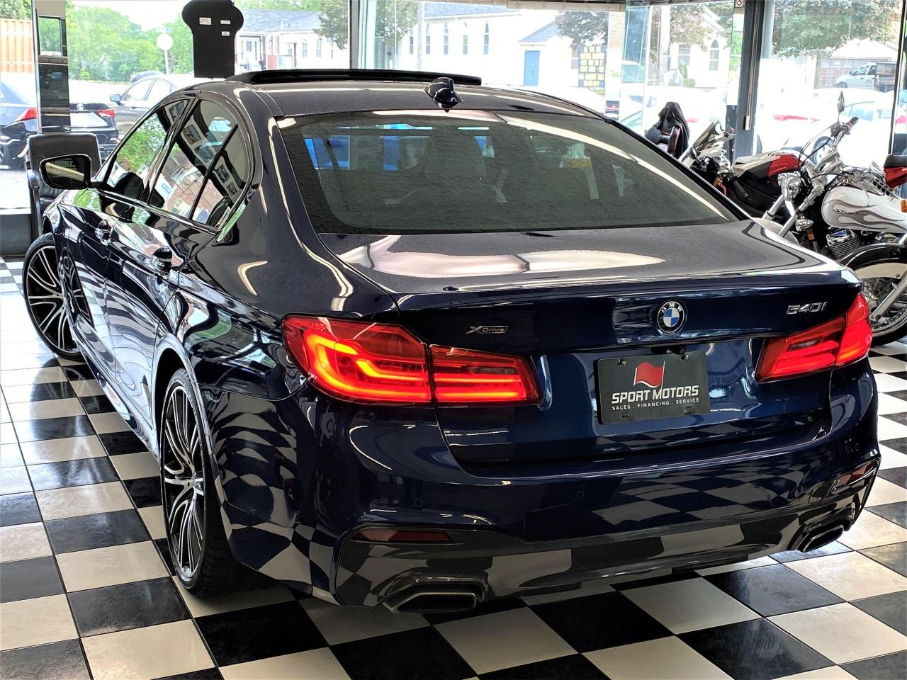 2018 BMW 5 Series 540i xDrive M PKG+ApplePlay+3D Camera+CLEAN CARFAX - Photo #14