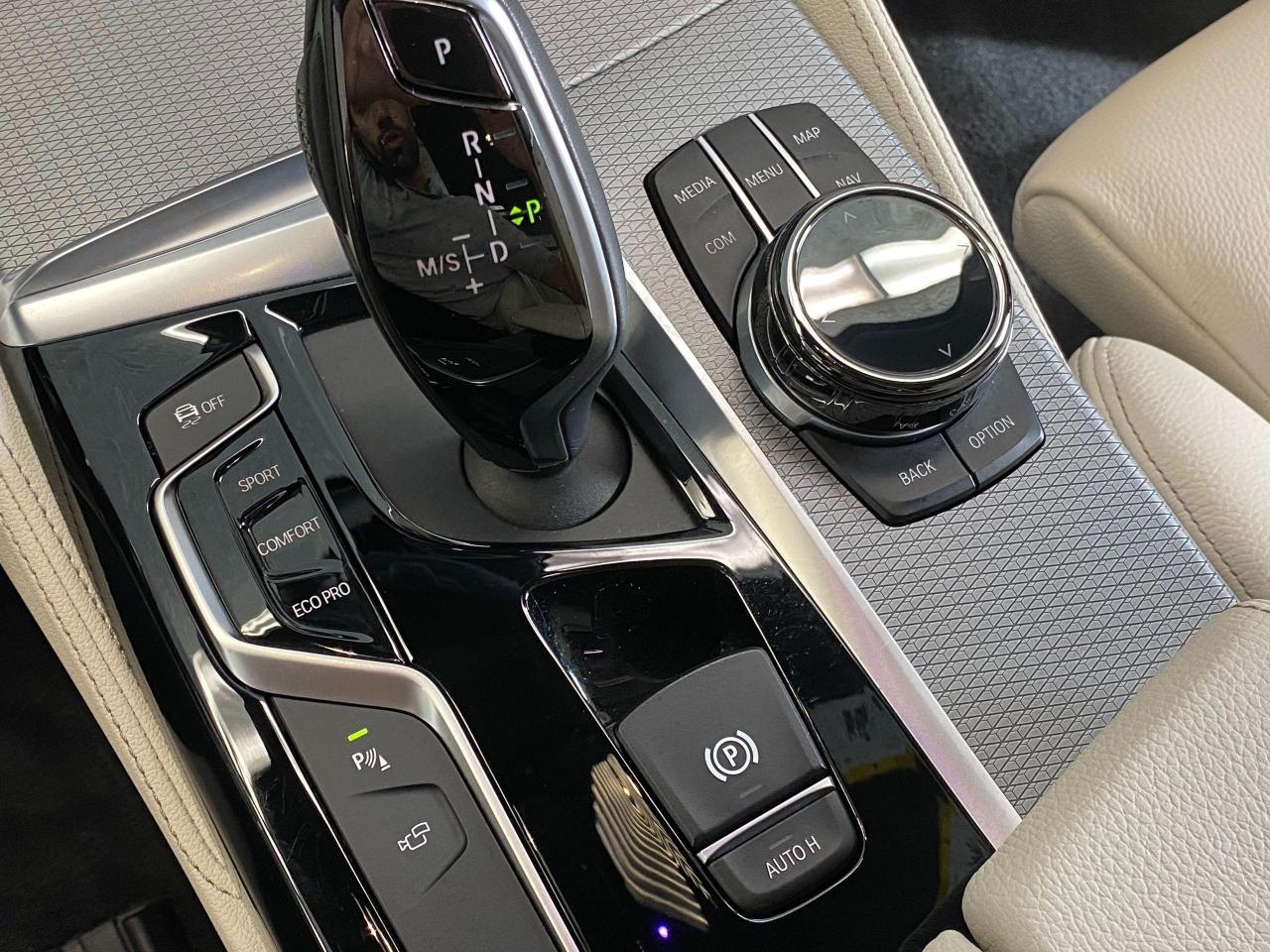 2018 BMW 5 Series 540i xDrive M PKG+ApplePlay+3D Camera+CLEAN CARFAX - Photo #55