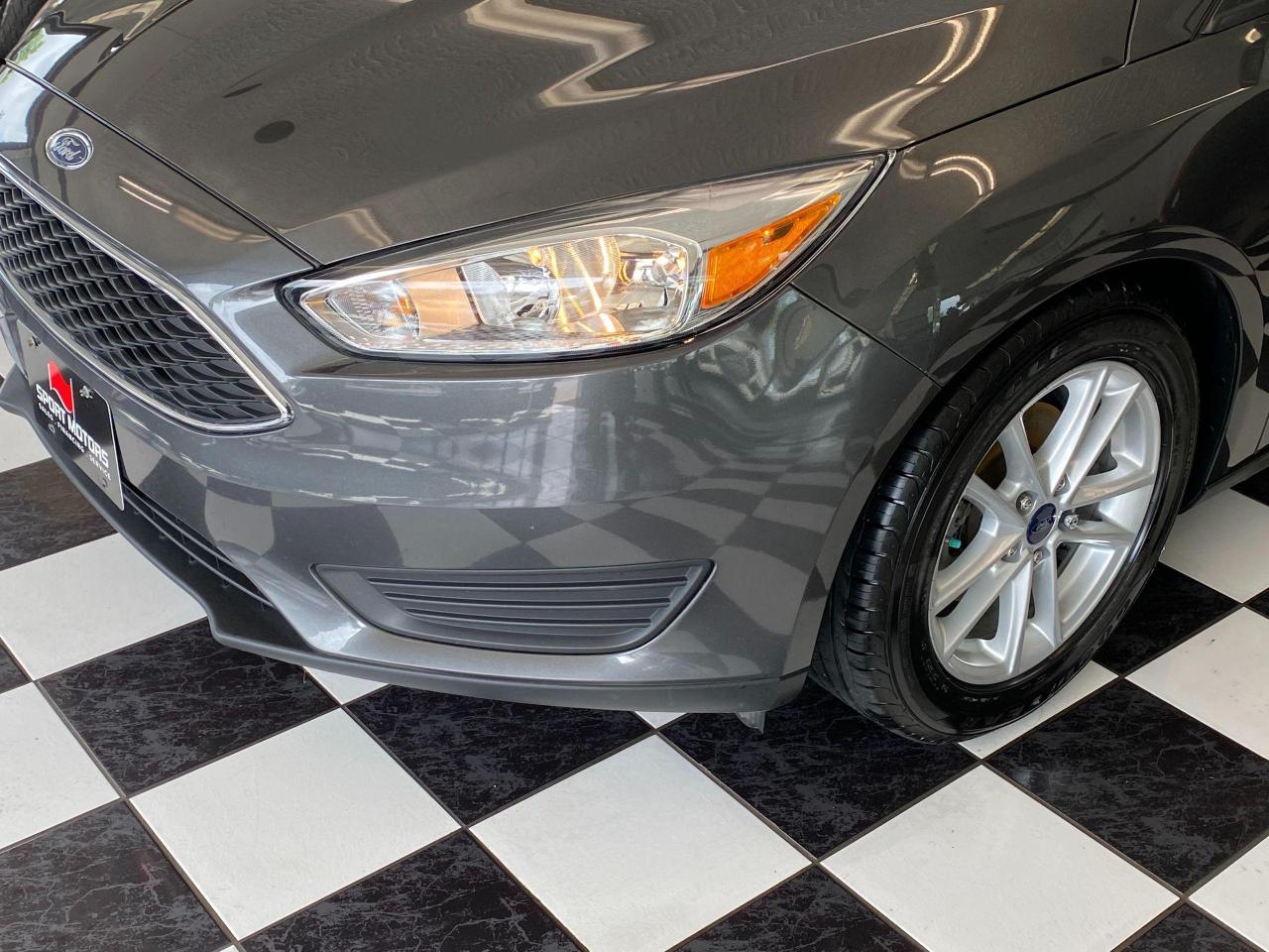 2016 Ford Focus SE+Camera+Heated Seats+New Tires+CLEAN CARFAX Photo100
