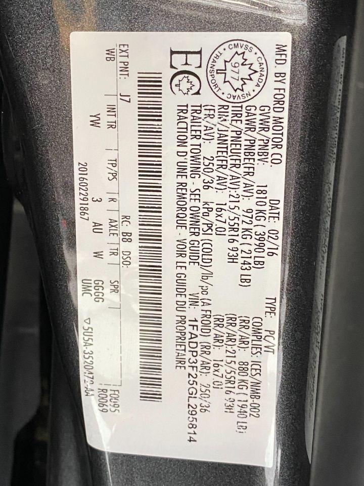 2016 Ford Focus SE+Camera+Heated Seats+New Tires+CLEAN CARFAX - Photo #39