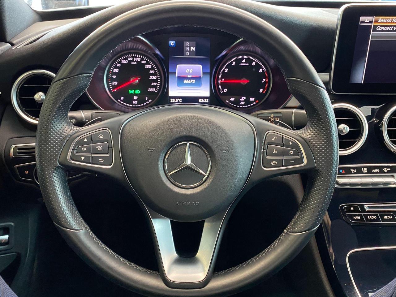 2017 Mercedes-Benz C-Class C300 4Matic AMG PKG+Xenons+Camera+Roof+CLEANCARFAX - Photo #9