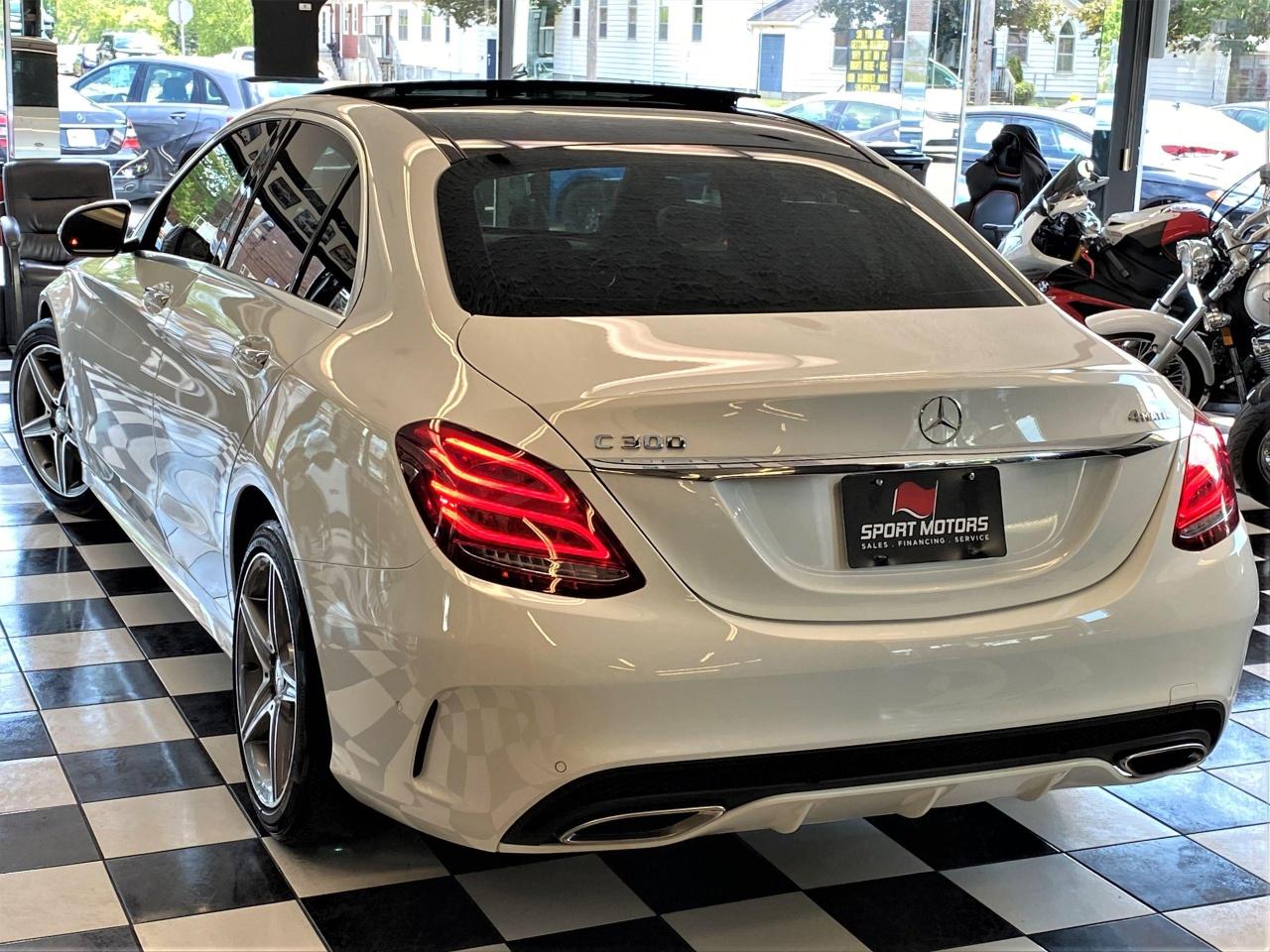 2017 Mercedes-Benz C-Class C300 4Matic AMG PKG+Xenons+Camera+Roof+CLEANCARFAX - Photo #14