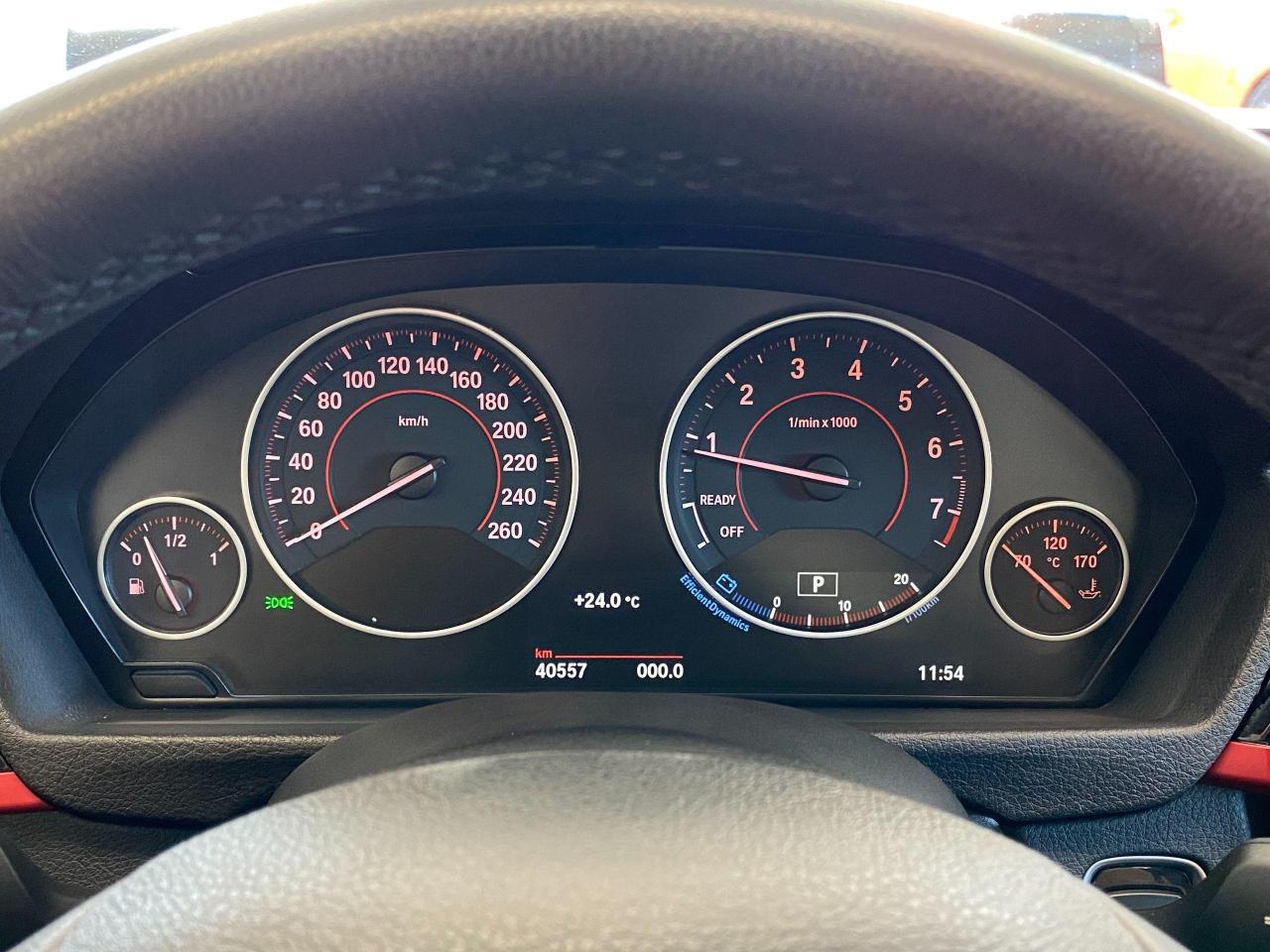 2017 BMW 3 Series 320i xDrive+GPS+Camera+Sensors+LED+CLEAN CARFAX - Photo #17