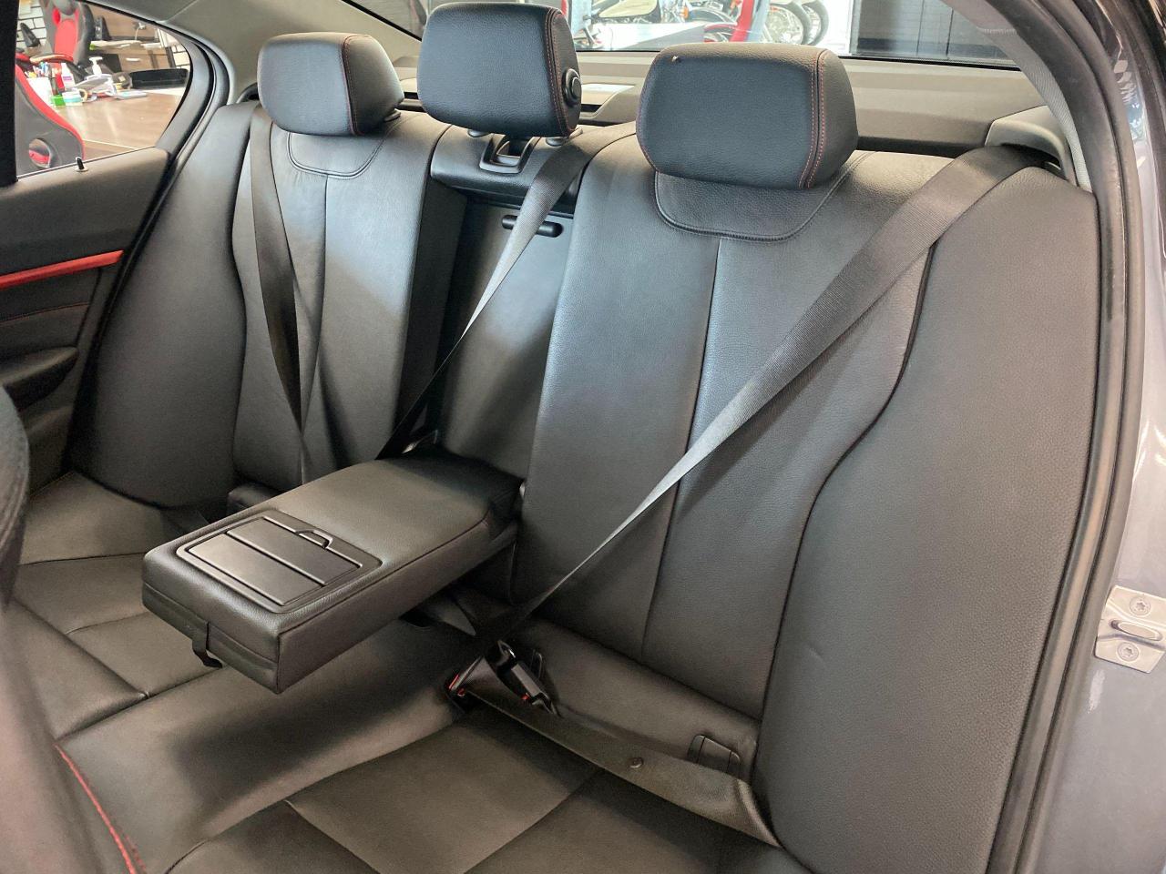2017 BMW 3 Series 320i xDrive+GPS+Camera+Sensors+LED+CLEAN CARFAX - Photo #25