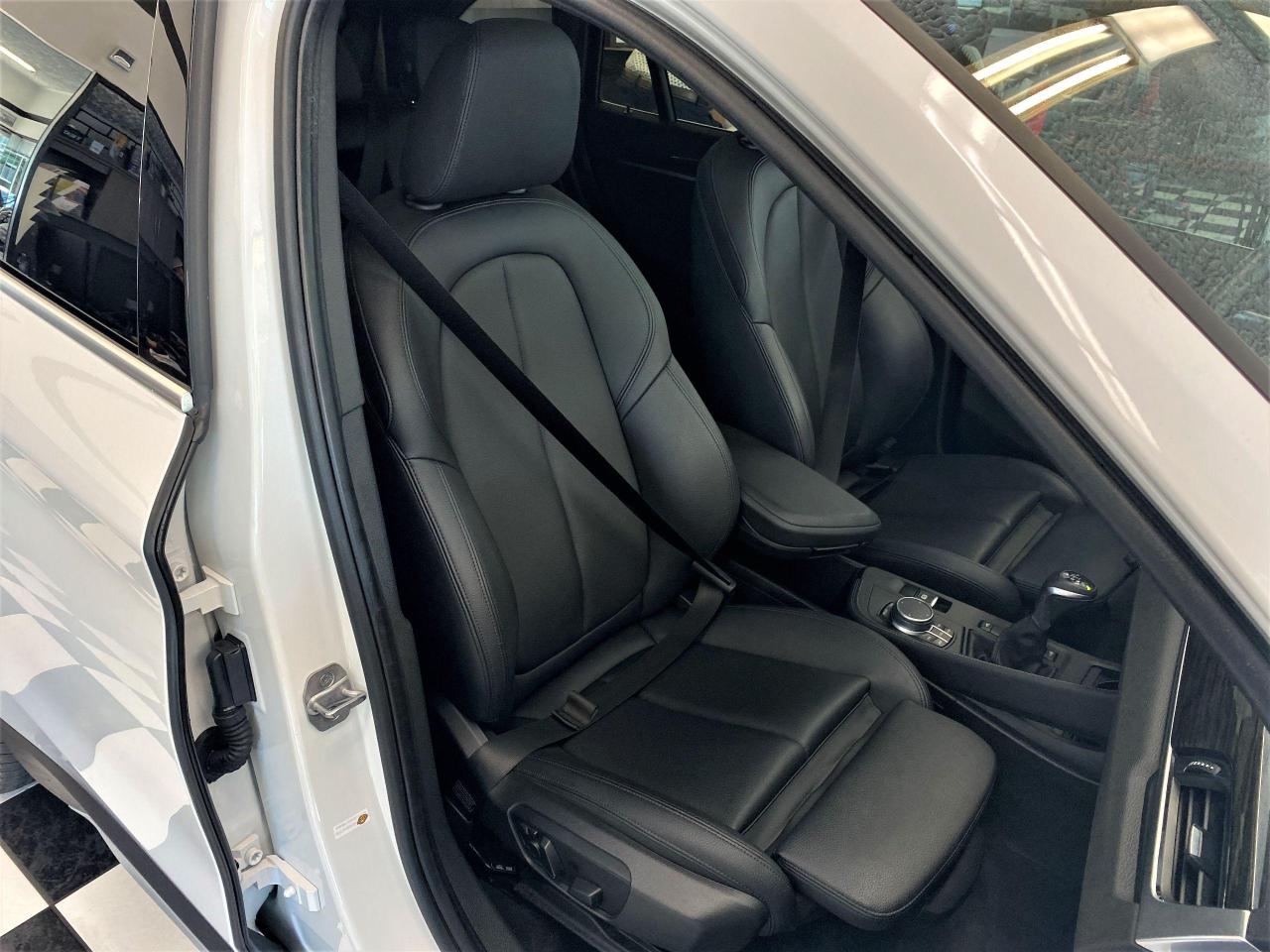 2018 BMW X1 xDrive28i+GPS+Roof+LED Lights+Camera+CLEAN CARFAX Photo90