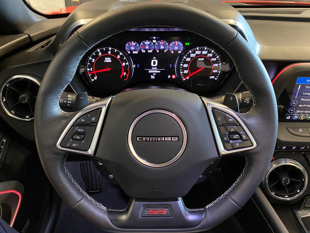 2019 Chevrolet Camaro 2SS 6.2L V8+2 ToneCooled Leather+Roof+CLEAN CARFAX - Photo #9
